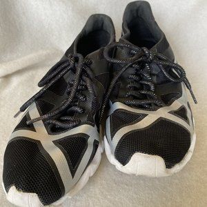 Puma light-weight running shoes